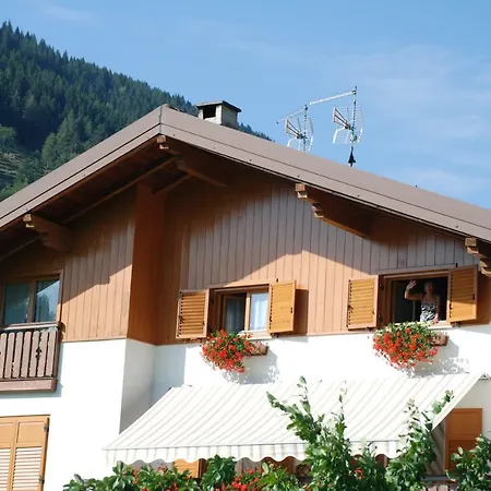 Casa Aurora -Altopiano Di Pine Bedollo Exterior photo